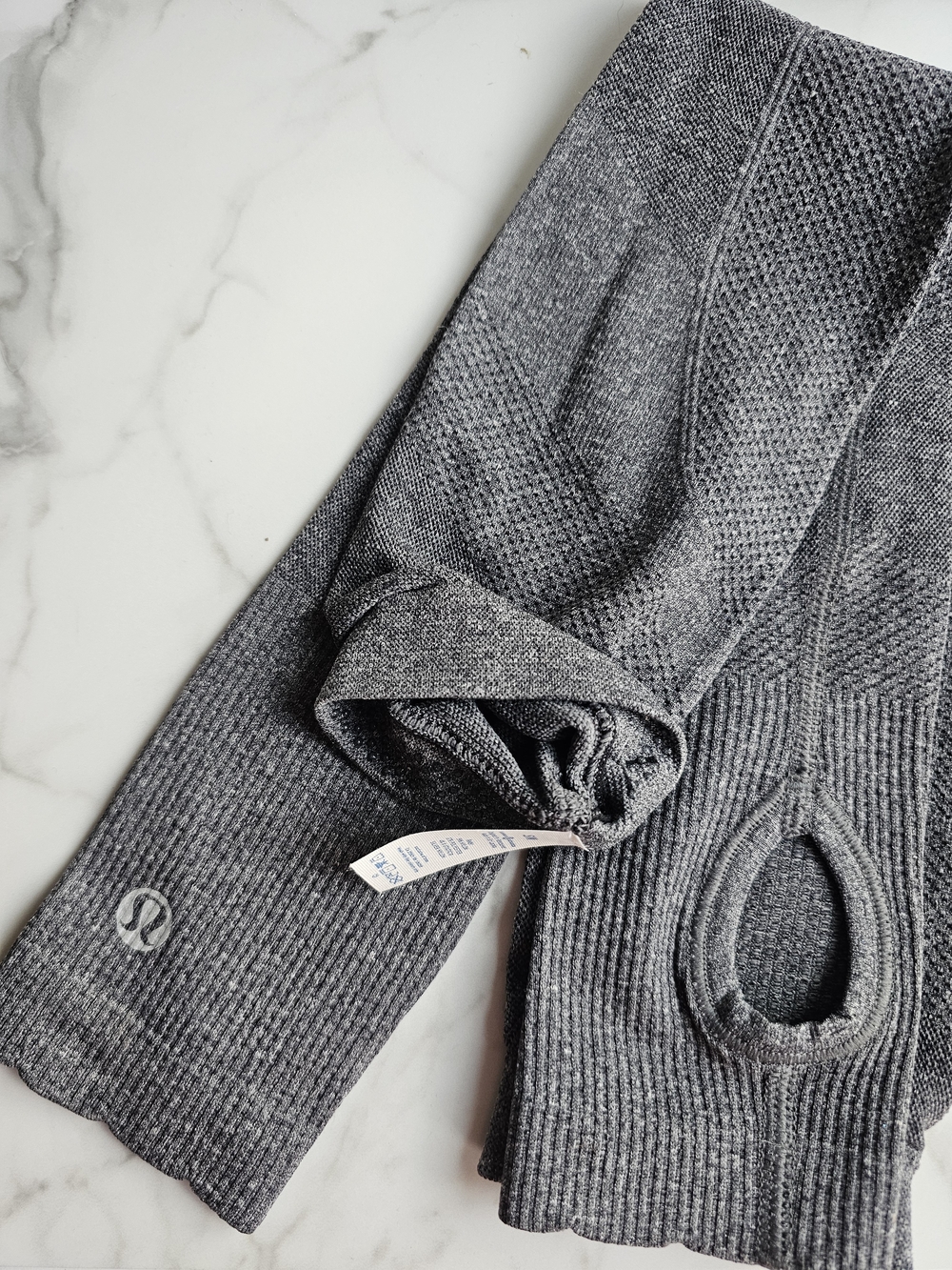 lululemon athletica Gray Seamless Thumbhole Arm Warmers